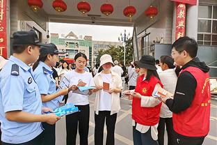 劳塔罗是国米队史联赛进球效率第三高的球员，仅次维埃里和伊布